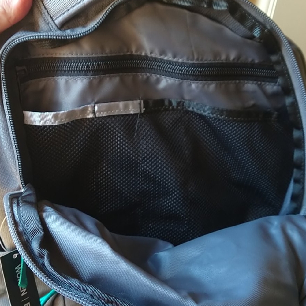 NEW ! The North Face backpack jester - Picture 6 of 7